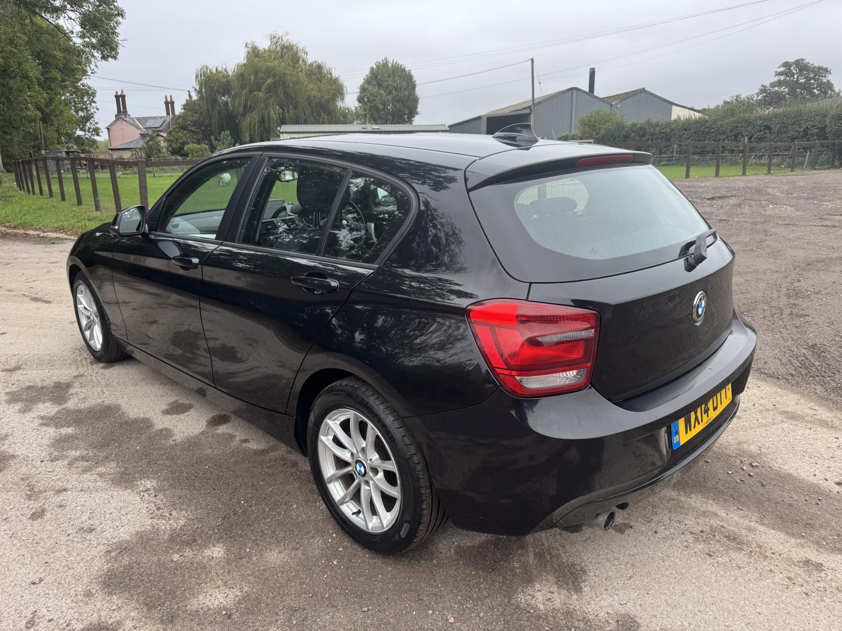 BMW 1 Series 1.6 116d ED EfficientDynamics Hatchback 5dr Diesel Manual Euro 5 (s/s) (116 ps)