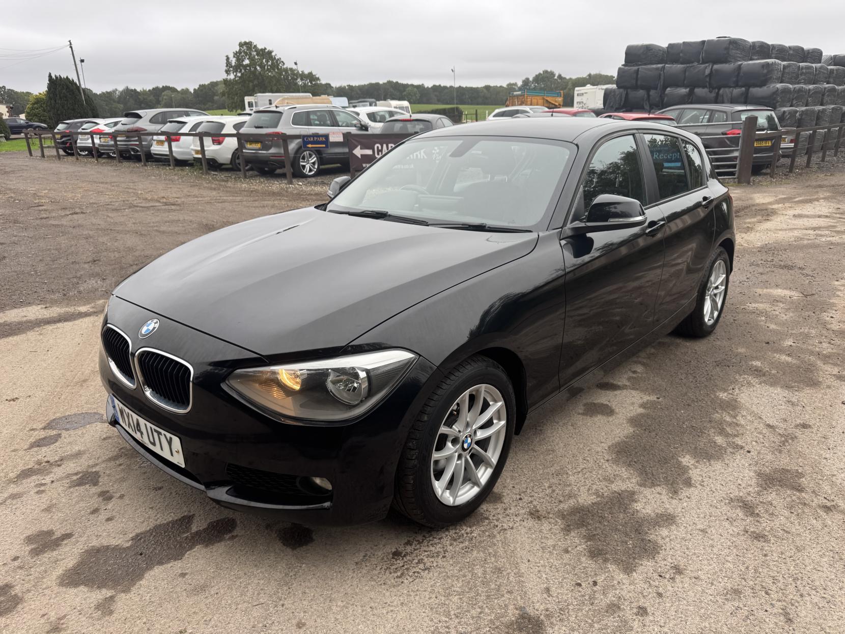 BMW 1 Series 1.6 116d ED EfficientDynamics Hatchback 5dr Diesel Manual Euro 5 (s/s) (116 ps)