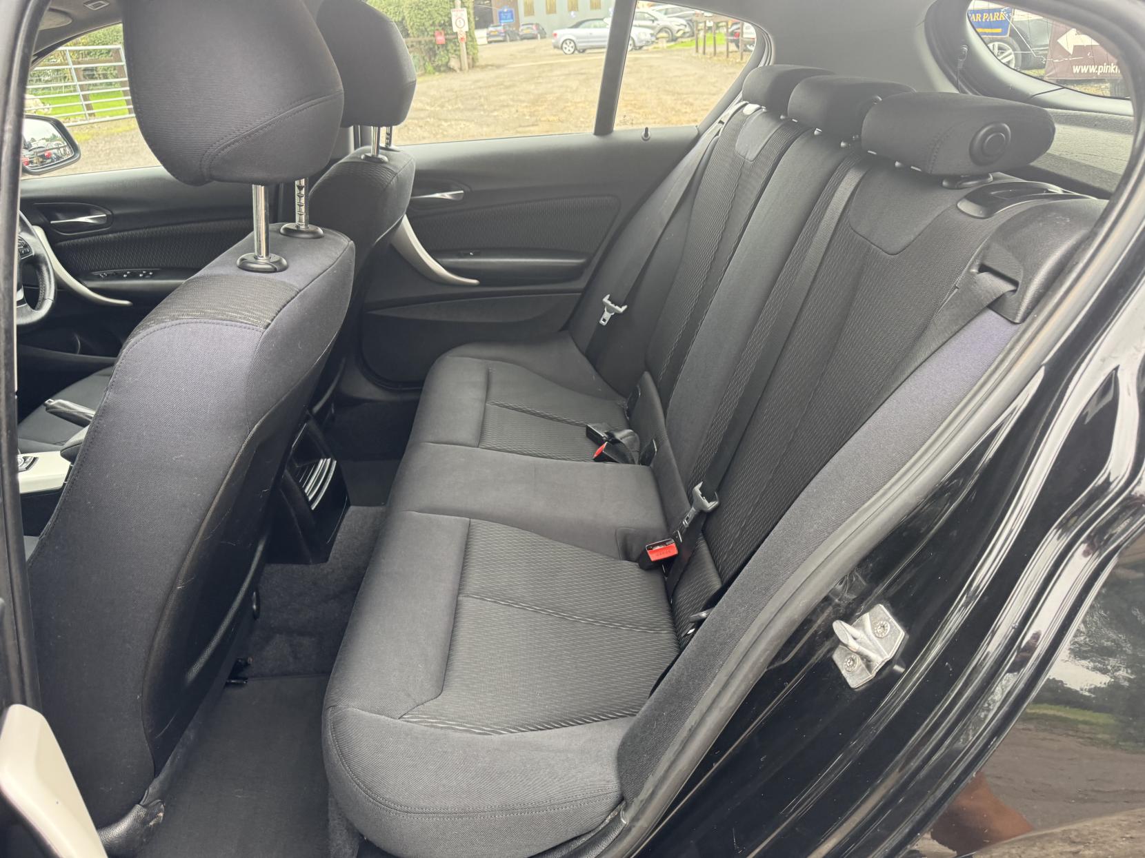 BMW 1 Series 1.6 116d ED EfficientDynamics Hatchback 5dr Diesel Manual Euro 5 (s/s) (116 ps)