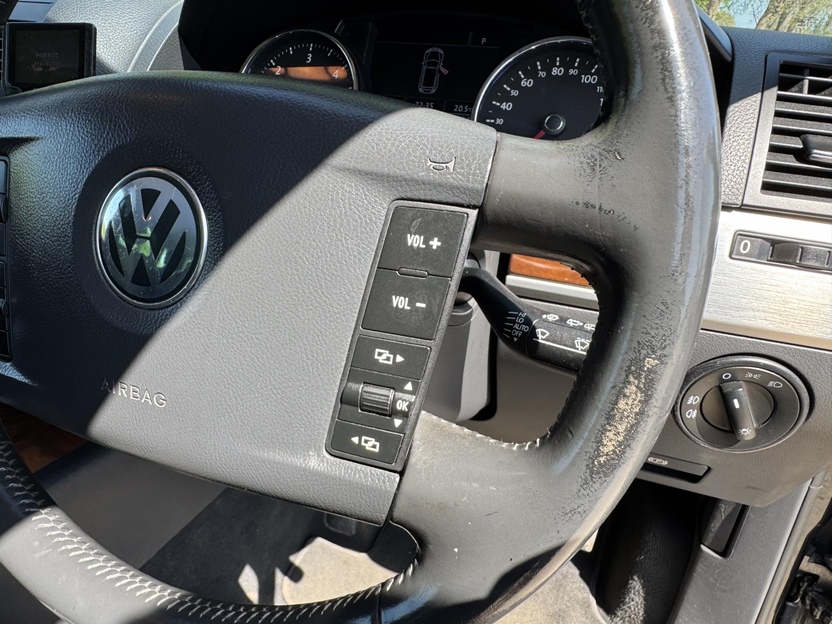 Volkswagen Touareg 3.0 TDI V6 Altitude SUV 5dr Diesel Automatic (294 g/km, 222 bhp)