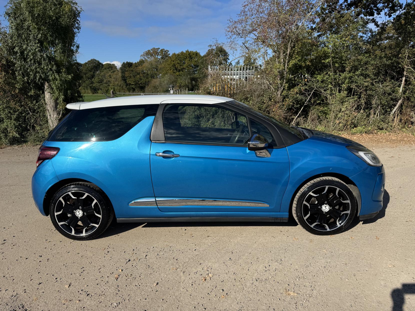DS AUTOMOBILES DS 3 1.6 BlueHDi DSport Hatchback 3dr Diesel Manual Euro 6 (s/s) (120 ps)