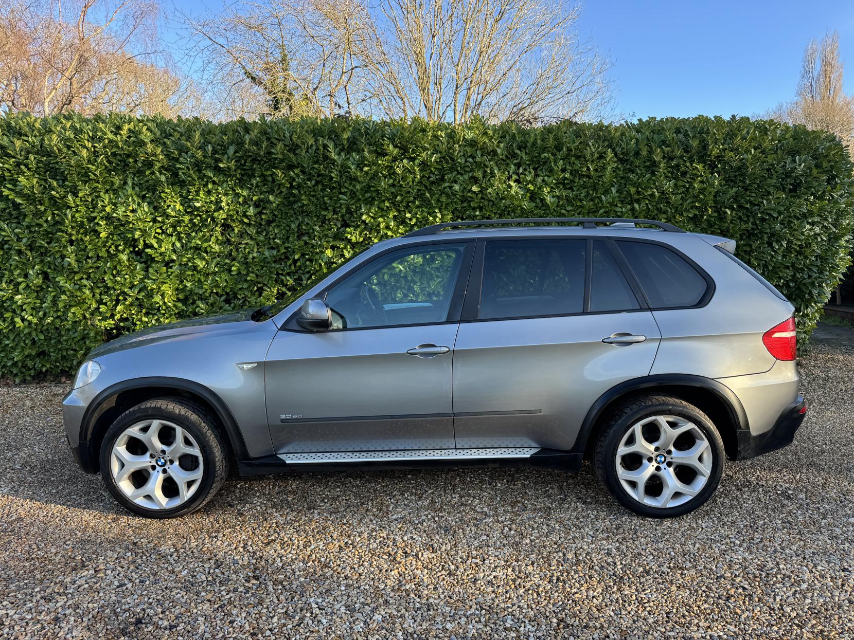 BMW X5 3.0 sd SE SUV 5dr Diesel Auto 4WD Euro 4 (286 ps)
