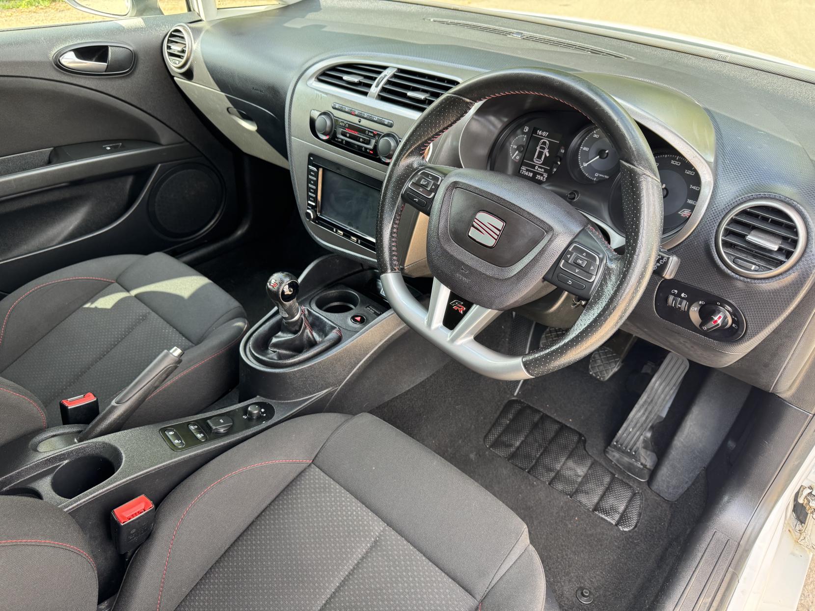 SEAT Leon 2.0 TDI CR FR Hatchback 5dr Diesel Manual Euro 5 (170 ps)