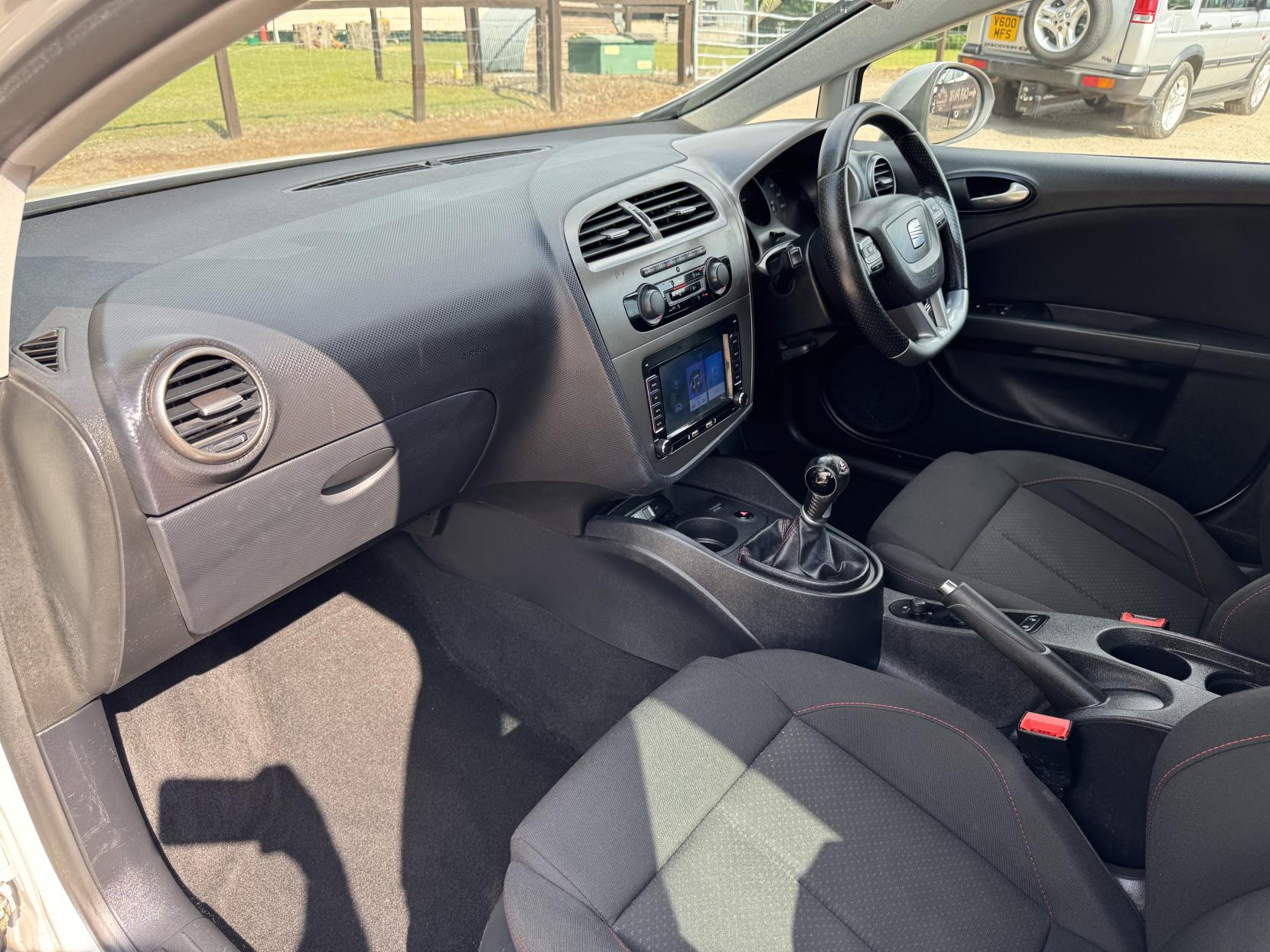 SEAT Leon 2.0 TDI CR FR Hatchback 5dr Diesel Manual Euro 5 (170 ps)