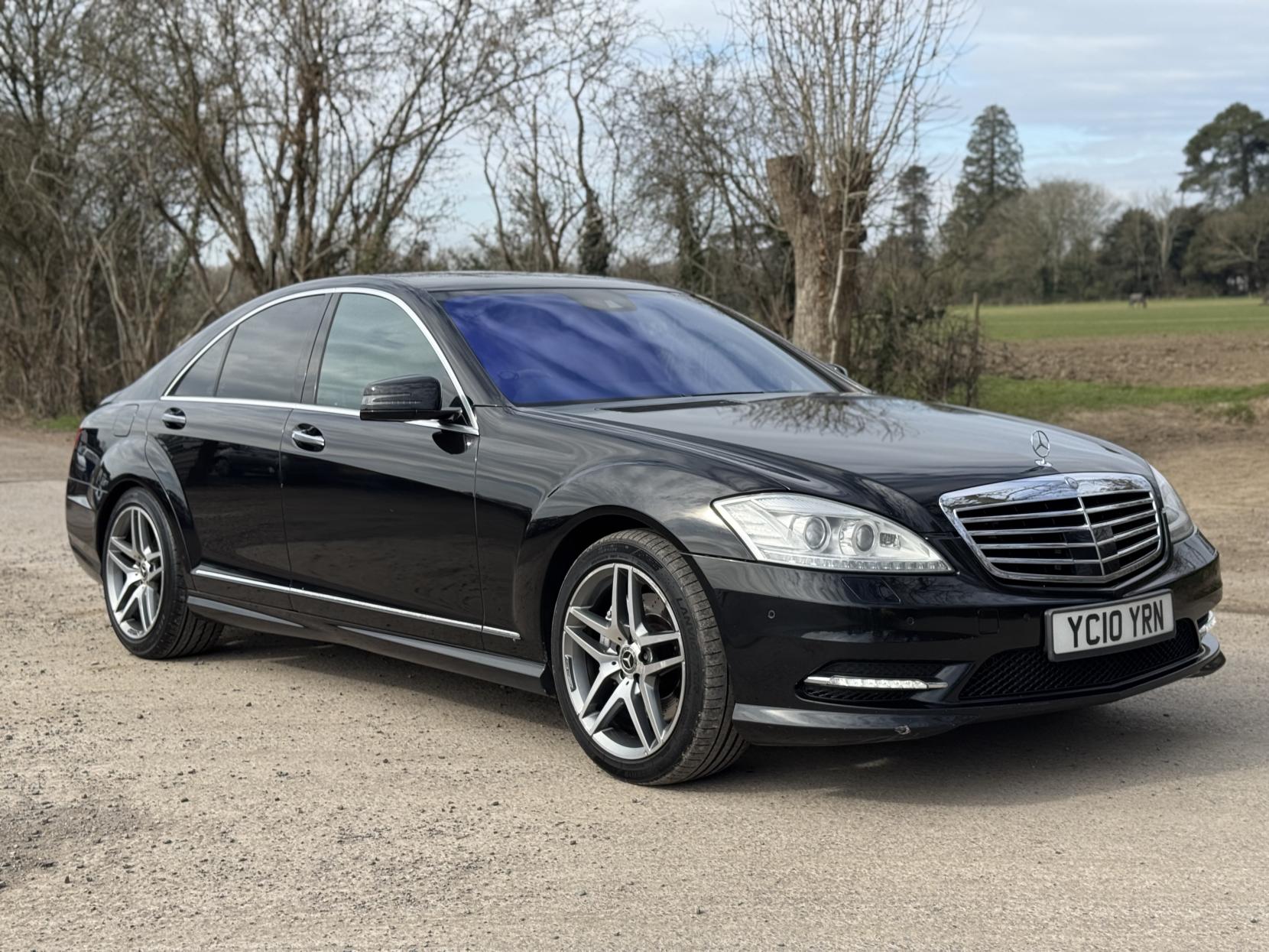 Mercedes-Benz S Class 3.0 S350 CDI V6 BlueEfficiency Saloon 4dr Diesel G-Tronic Euro 4 (235 ps)