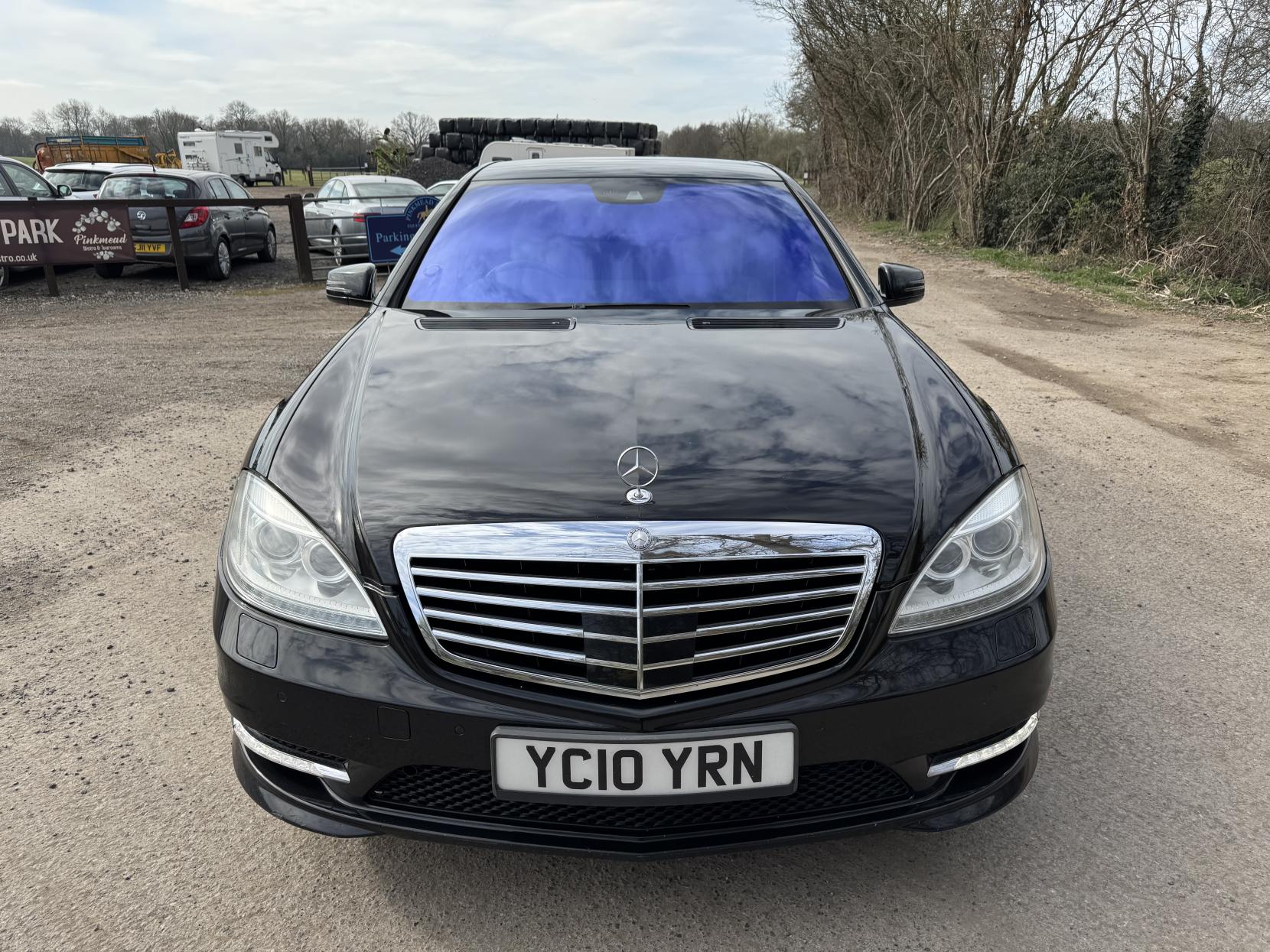 Mercedes-Benz S Class 3.0 S350 CDI V6 BlueEfficiency Saloon 4dr Diesel G-Tronic Euro 4 (235 ps)