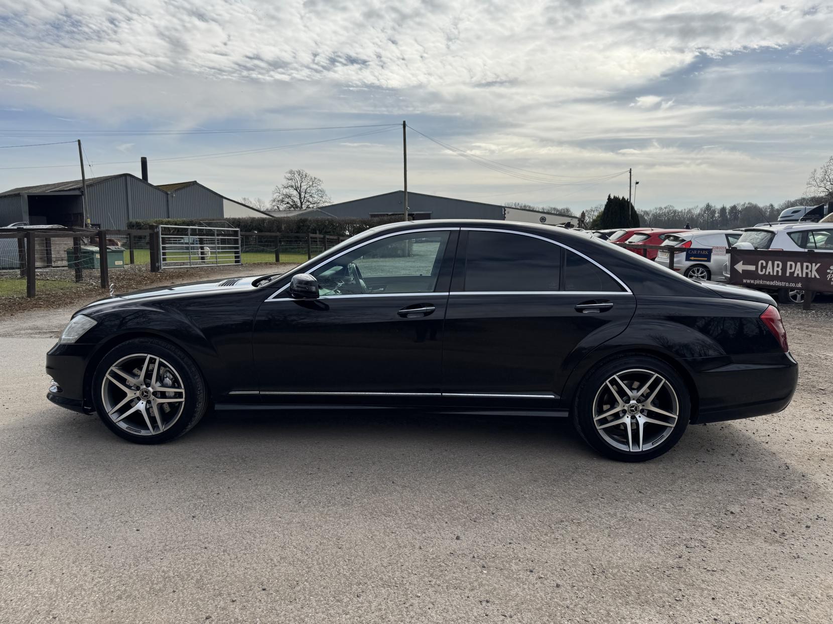 Mercedes-Benz S Class 3.0 S350 CDI V6 BlueEfficiency Saloon 4dr Diesel G-Tronic Euro 4 (235 ps)