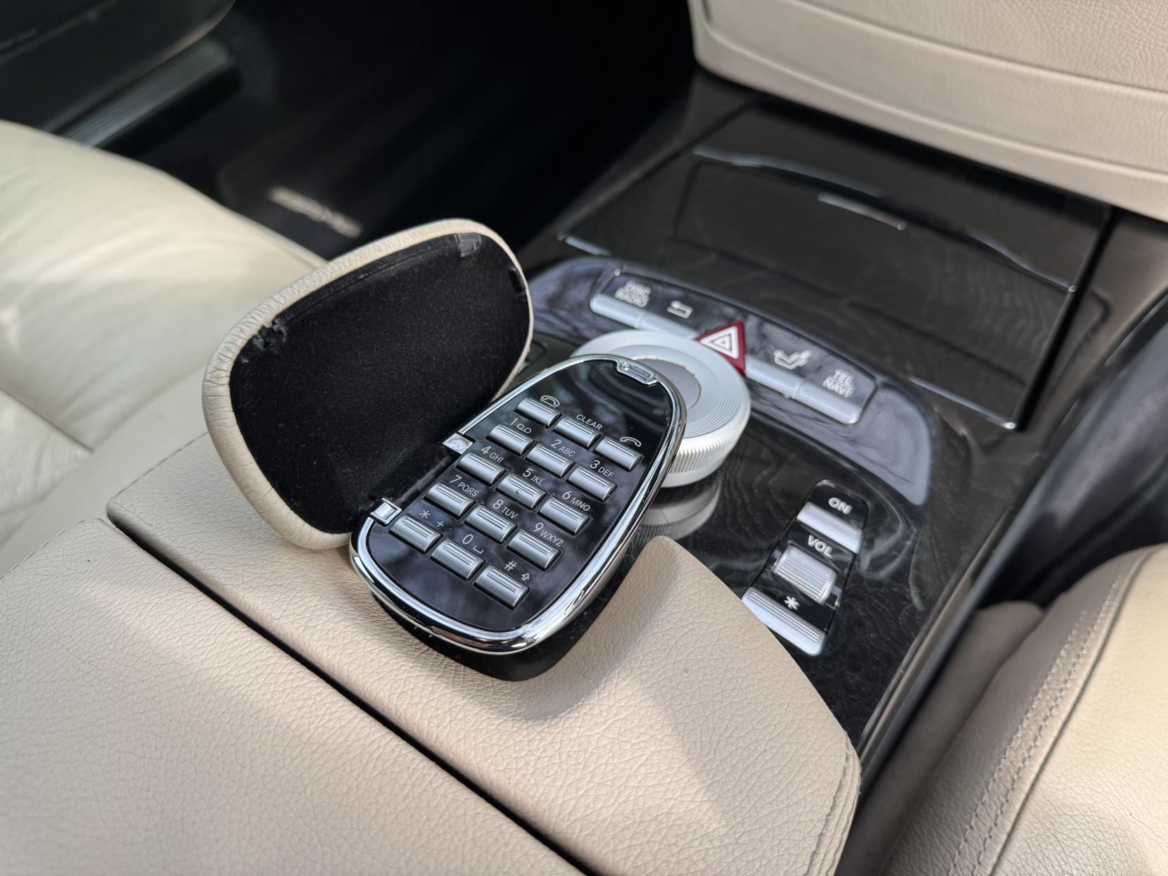 Mercedes-Benz S Class 3.0 S350 CDI V6 BlueEfficiency Saloon 4dr Diesel G-Tronic Euro 4 (235 ps)