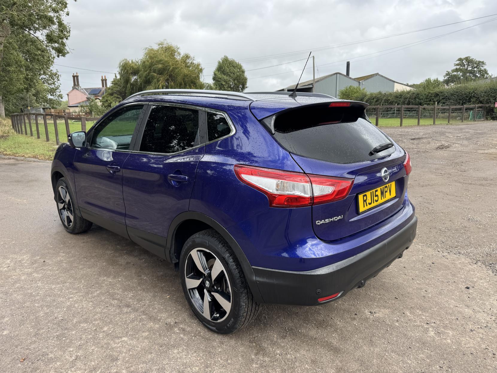 Nissan Qashqai 1.2 DIG-T n-tec+ SUV 5dr Petrol Manual 2WD Euro 6 (s/s) (115 ps)