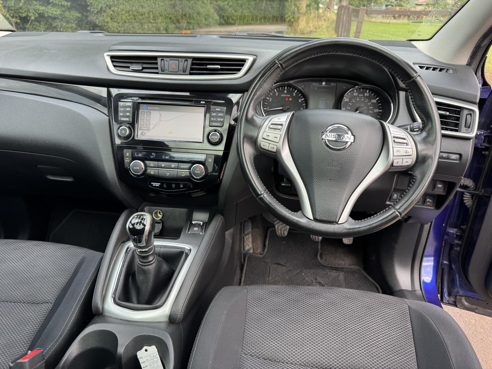 Nissan Qashqai 1.2 DIG-T n-tec+ SUV 5dr Petrol Manual 2WD Euro 6 (s/s) (115 ps)