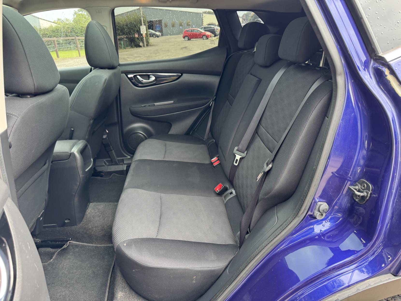 Nissan Qashqai 1.2 DIG-T n-tec+ SUV 5dr Petrol Manual 2WD Euro 6 (s/s) (115 ps)