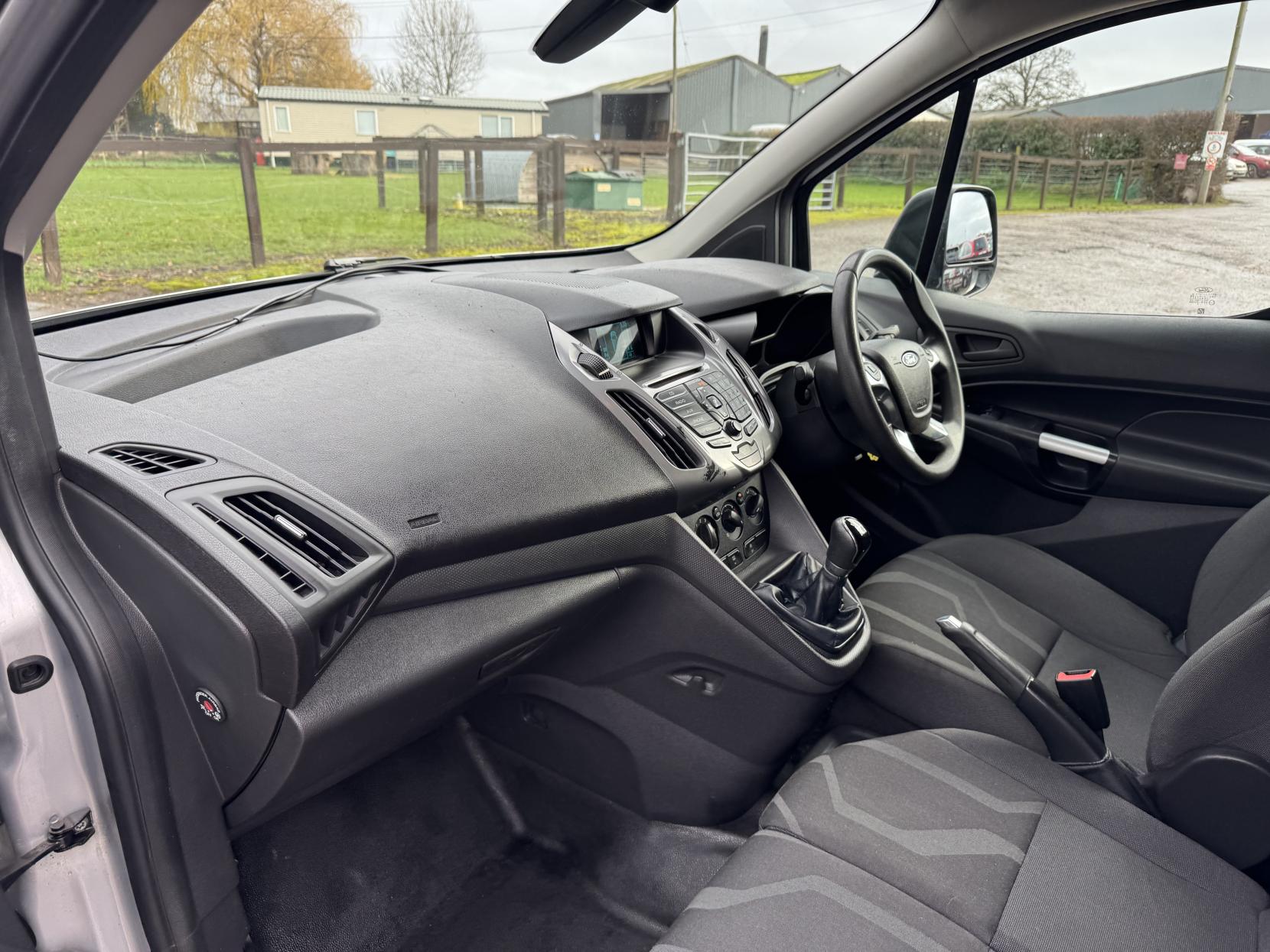 Ford Transit Connect 1.6 TDCi 210 Trend Panel Van 5dr Diesel Manual L2 H1 (128 g/km, 94 bhp)