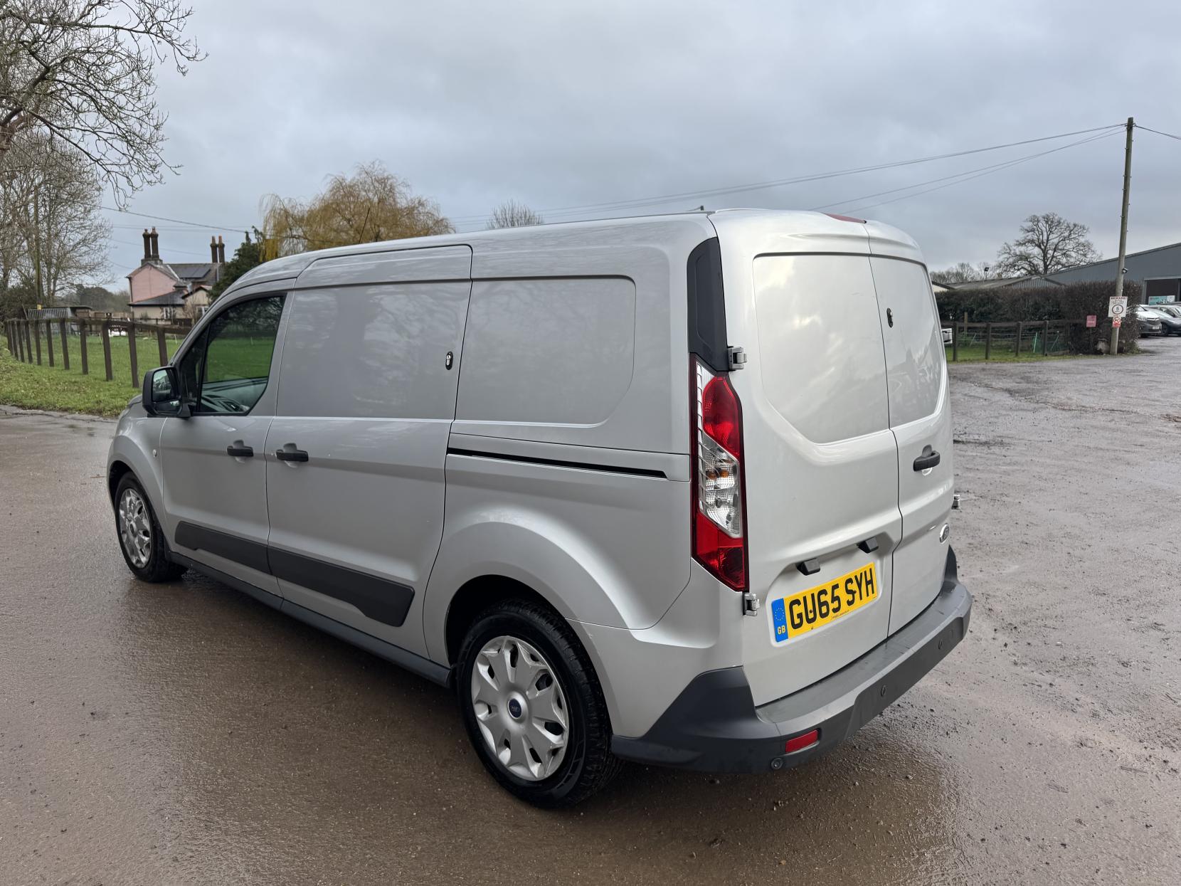 Ford Transit Connect 1.6 TDCi 210 Trend Panel Van 5dr Diesel Manual L2 H1 (128 g/km, 94 bhp)