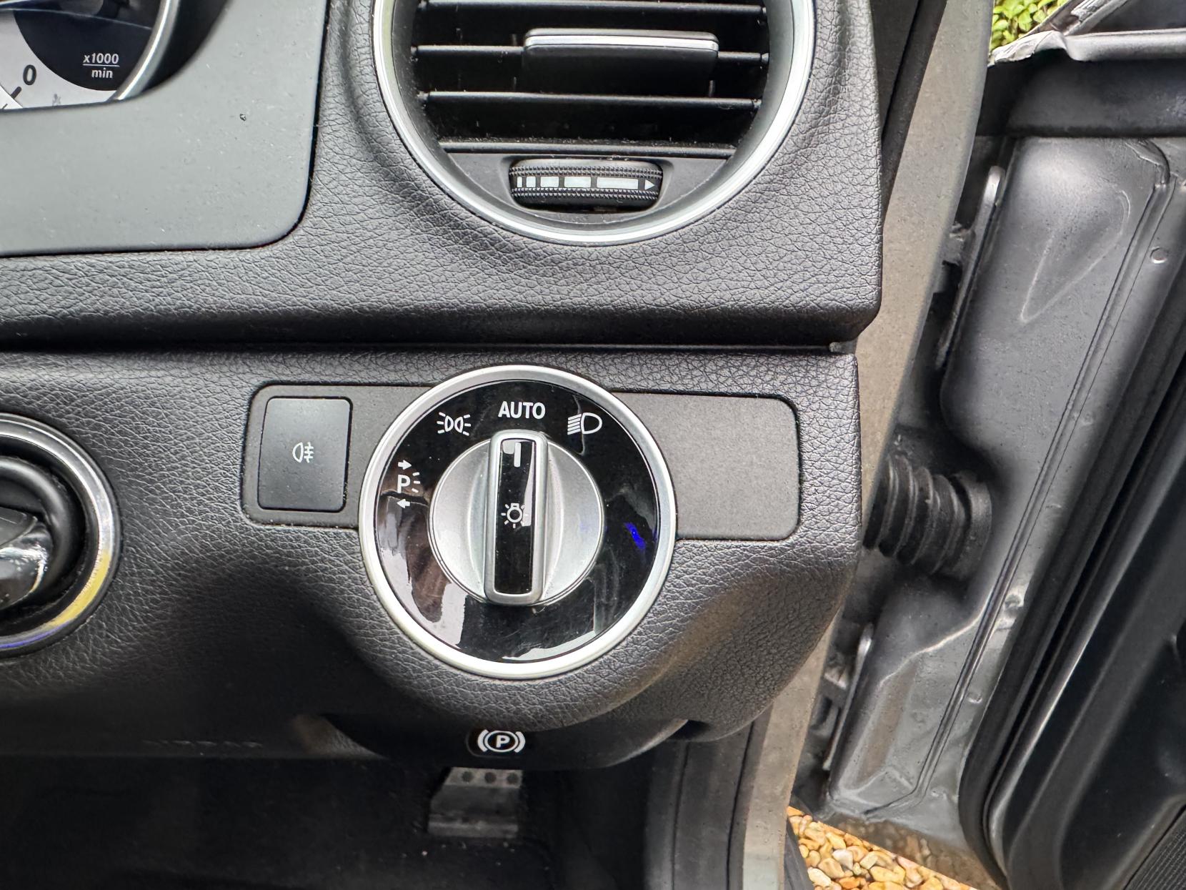 Mercedes-Benz C Class 2.1 C220 CDI BlueEfficiency AMG Sport Edition 125 Coupe 2dr Diesel Manual Euro 5 (s/s) (170 ps)