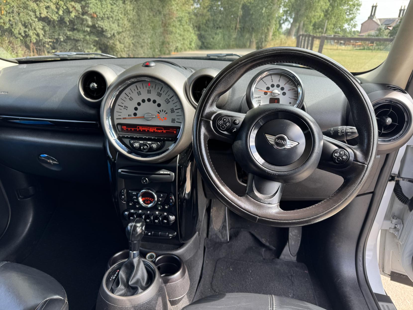 MINI Countryman 2.0 Cooper D SUV 5dr Diesel Auto ALL4 Euro 5 (112 ps)
