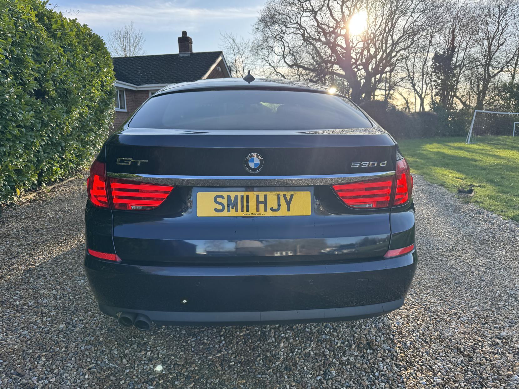 BMW 5 Series Gran Turismo 3.0 530d SE GT 5dr Diesel Steptronic Euro 5 (245 ps)