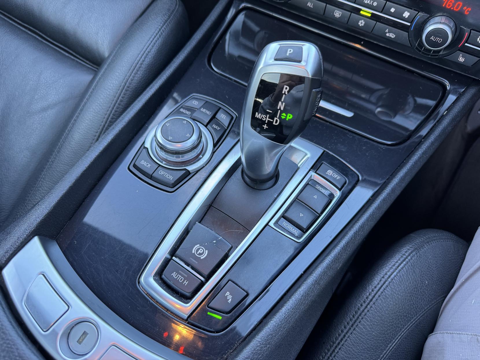 BMW 5 Series Gran Turismo 3.0 530d SE GT 5dr Diesel Steptronic Euro 5 (245 ps)