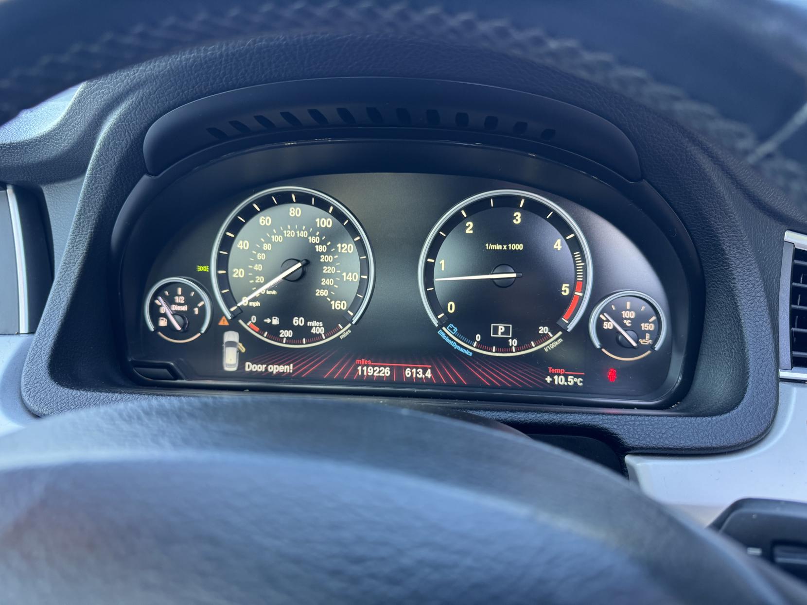 BMW 5 Series Gran Turismo 3.0 530d SE GT 5dr Diesel Steptronic Euro 5 (245 ps)