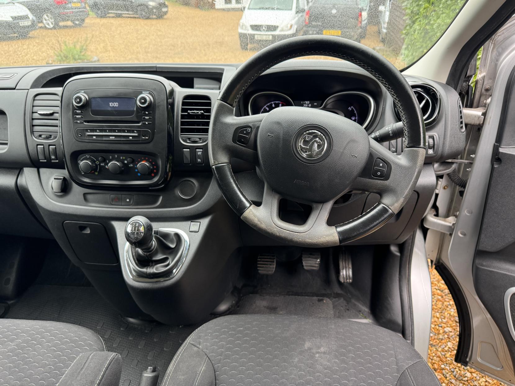 Vauxhall Vivaro 1.6 CDTi 2900 Sportive Panel Van 5dr Diesel Manual L2 H1 Euro 6 (120 ps)