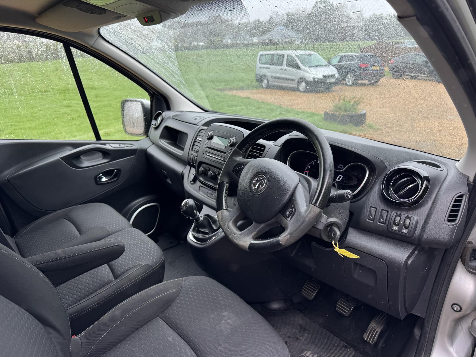 Vauxhall Vivaro 1.6 CDTi 2900 Sportive Panel Van 5dr Diesel Manual L2 H1 Euro 6 (120 ps)