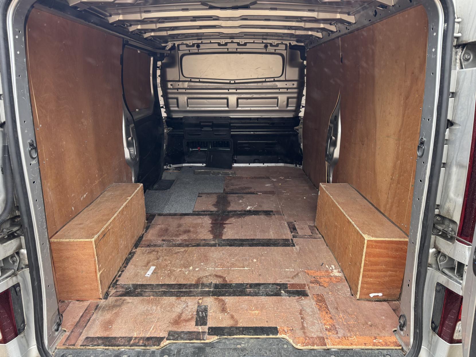 Vauxhall Vivaro 1.6 CDTi 2900 Sportive Panel Van 5dr Diesel Manual L2 H1 Euro 6 (120 ps)