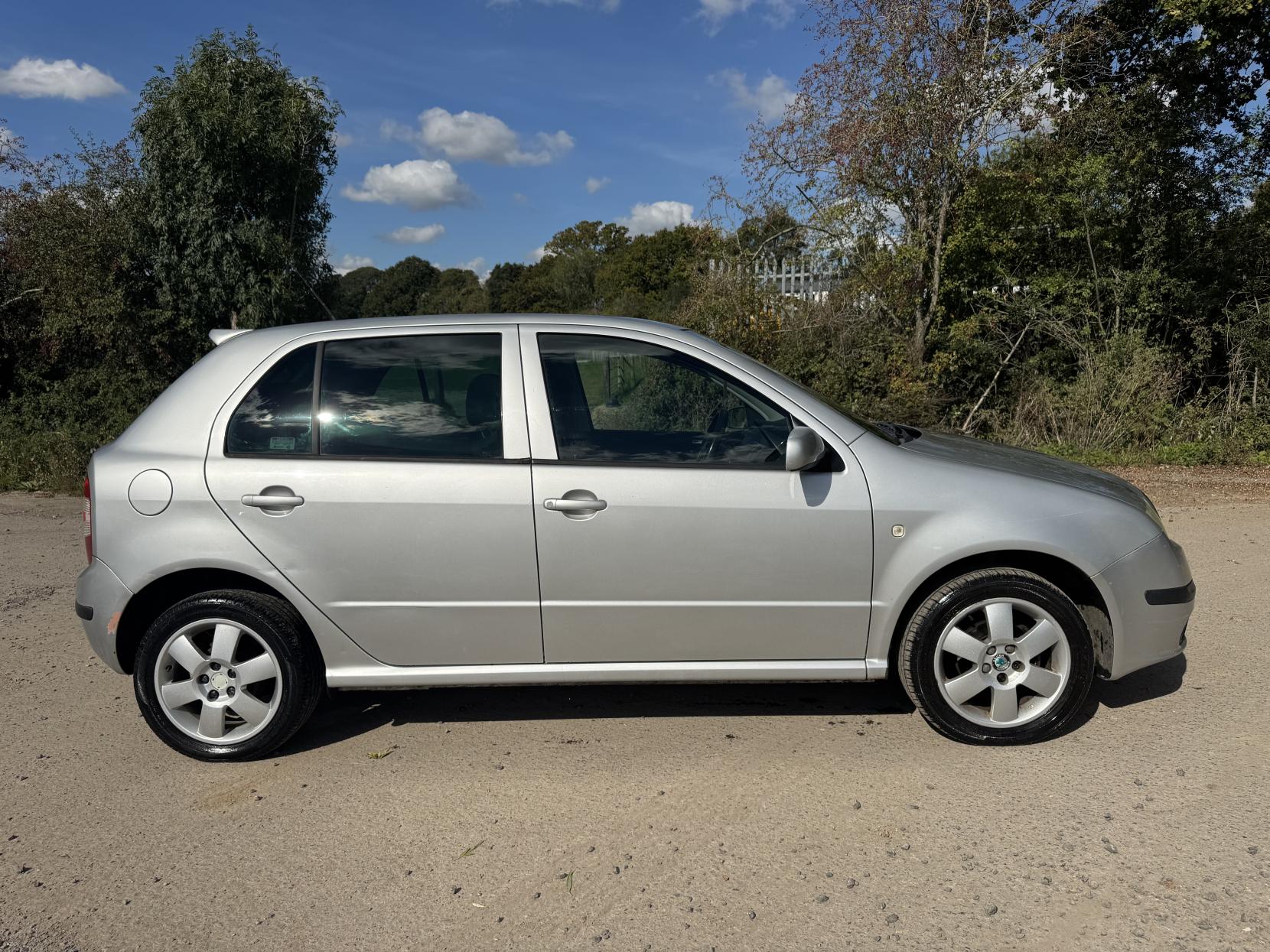 Skoda Fabia 1.2 HTP 12V Sport Hatchback 5dr Petrol Manual (140 g/km, 64 bhp)