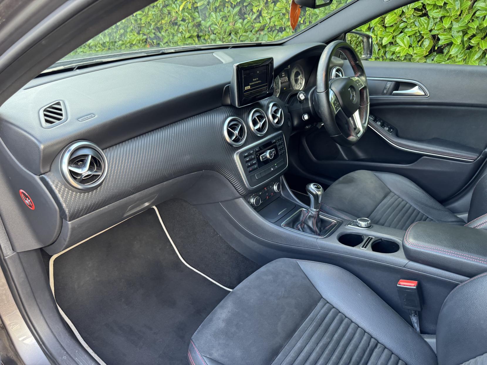 Mercedes-Benz A Class 1.5 A180 CDI AMG Sport Hatchback 5dr Diesel Manual Euro 5 (s/s) (109 ps)