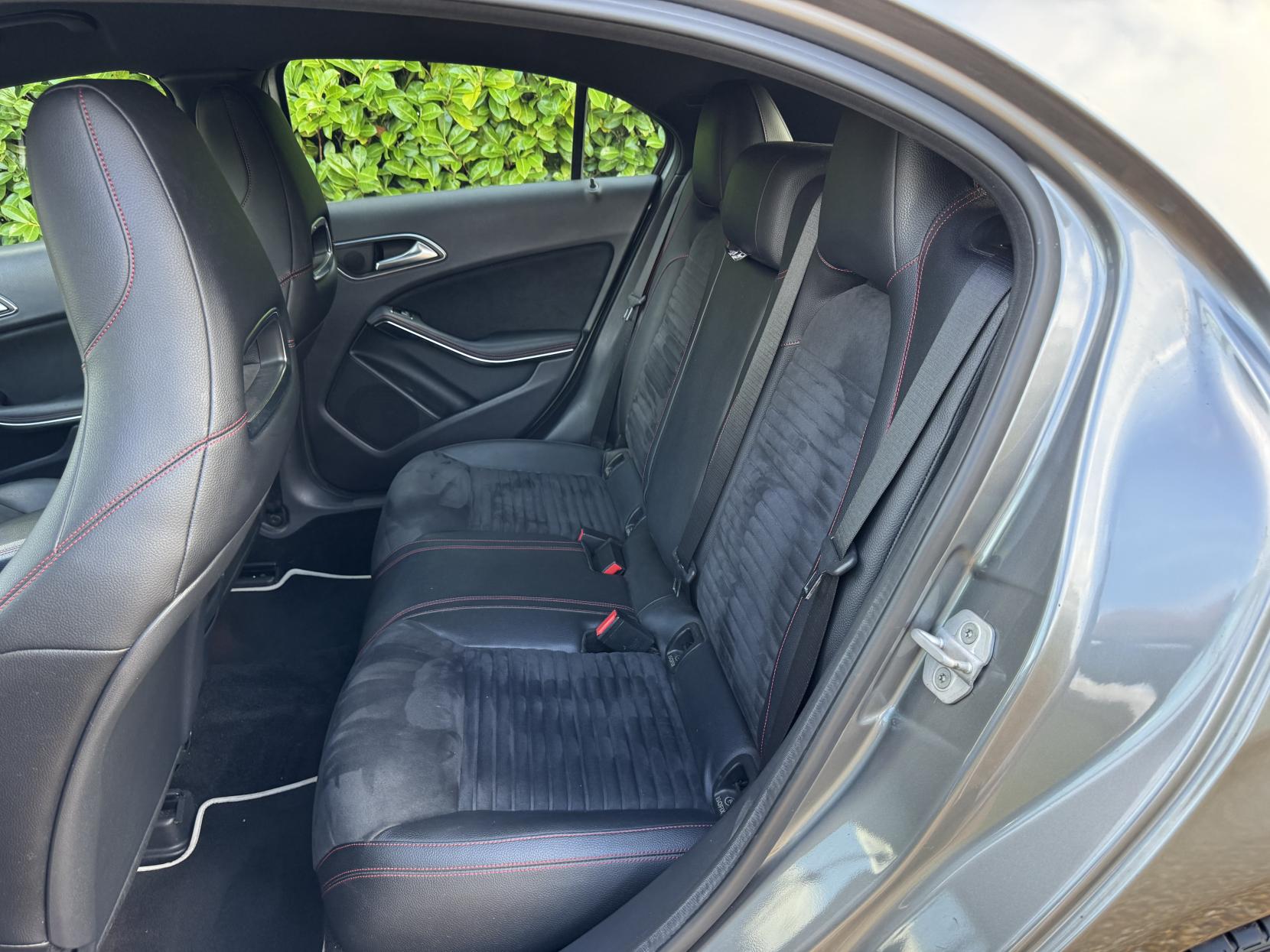 Mercedes-Benz A Class 1.5 A180 CDI AMG Sport Hatchback 5dr Diesel Manual Euro 5 (s/s) (109 ps)