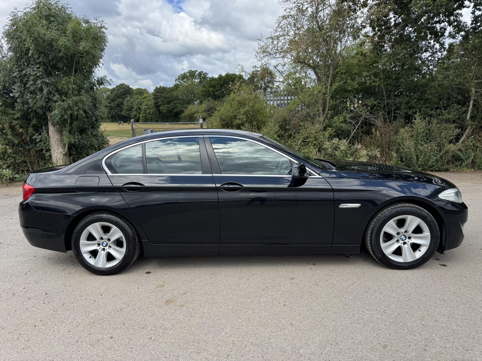 BMW 5 Series 2.0 520d ED EfficientDynamics Saloon 4dr Diesel Manual Euro 5 (s/s) (184 ps)