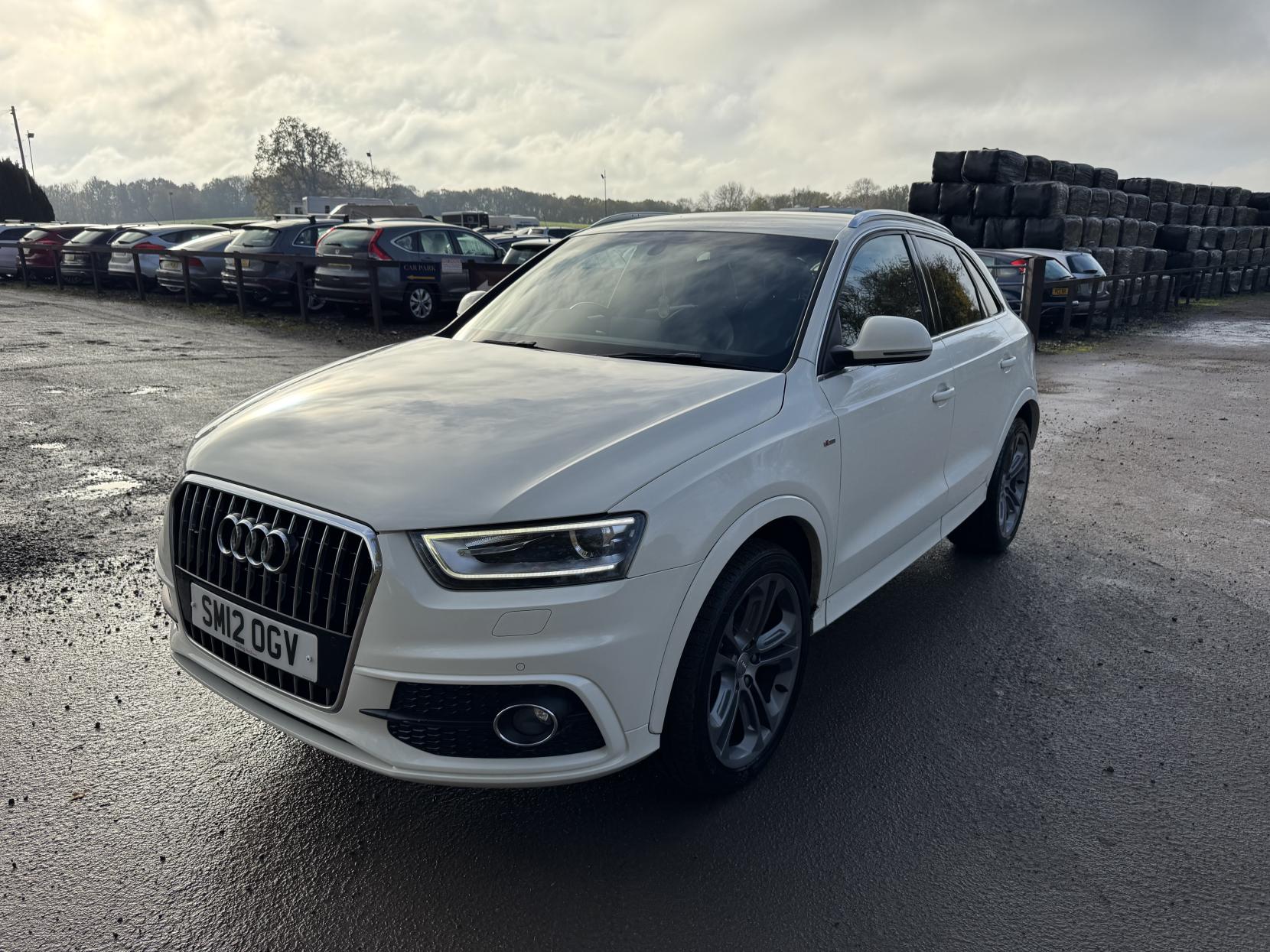 Audi Q3 2.0 TDI S line SUV 5dr Diesel S Tronic quattro Euro 5 (s/s) (177 ps)