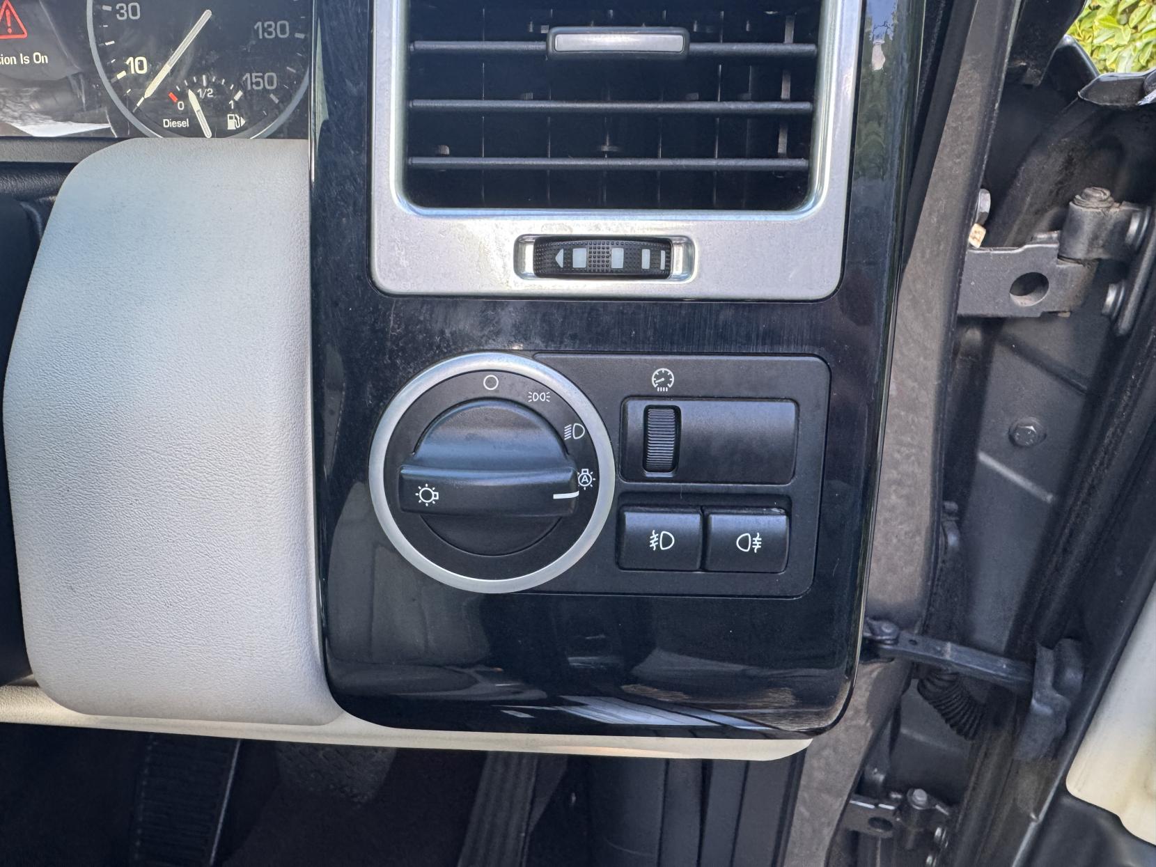 Land Rover Range Rover 3.6 TD V8 Vogue SE SUV 5dr Diesel Auto 4WD Euro 4 (271 ps)