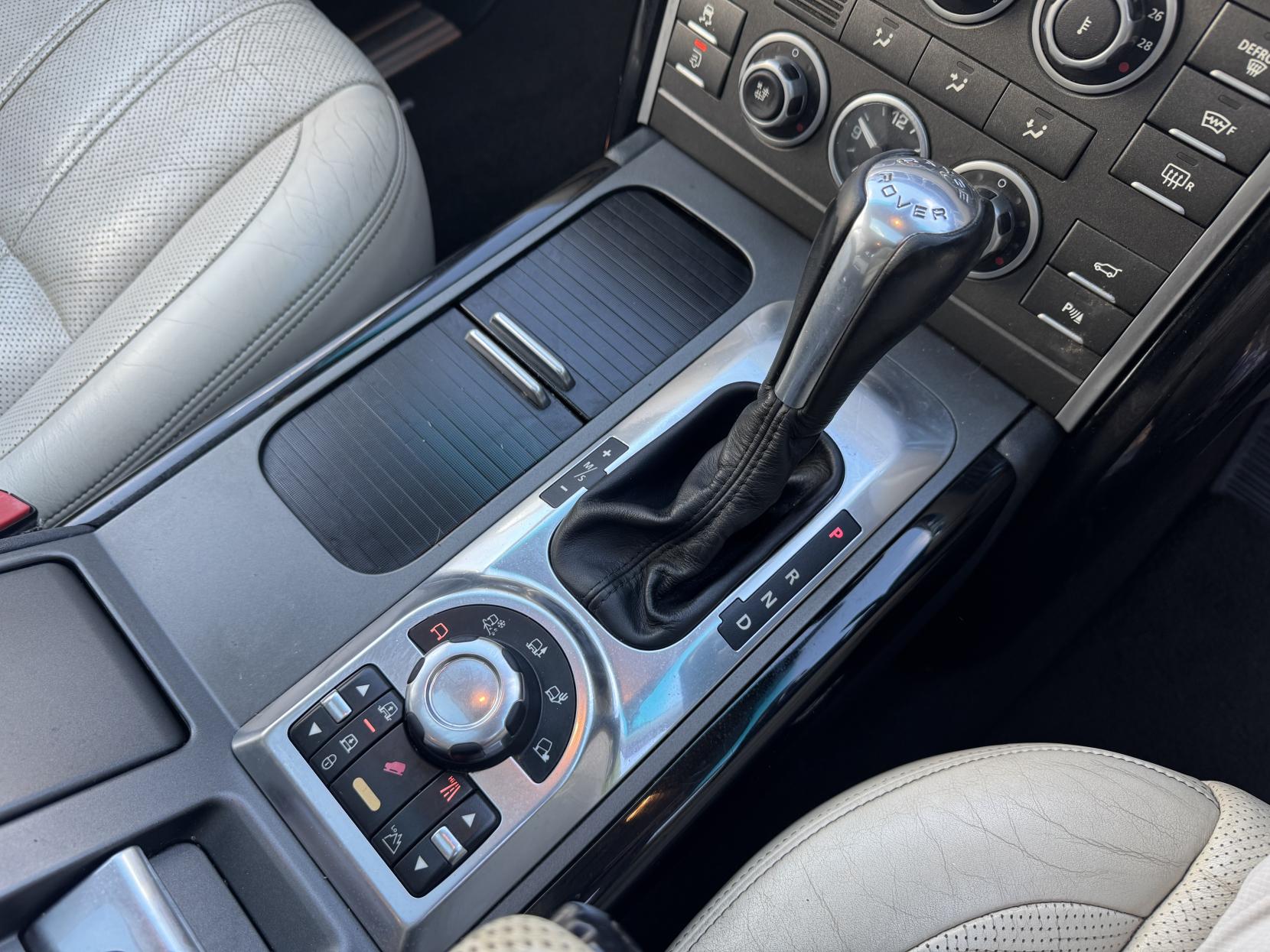 Land Rover Range Rover 3.6 TD V8 Vogue SE SUV 5dr Diesel Auto 4WD Euro 4 (271 ps)