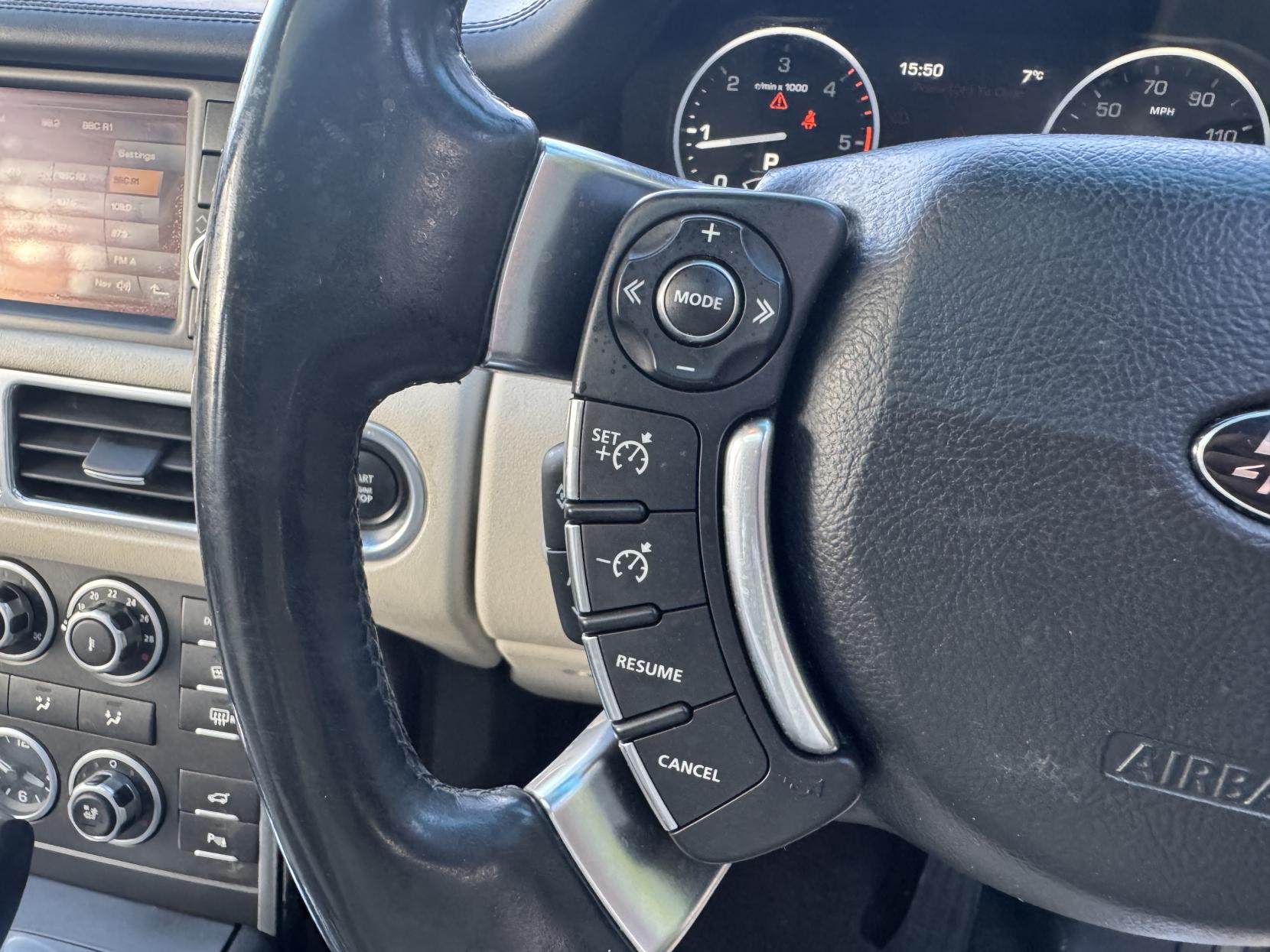 Land Rover Range Rover 3.6 TD V8 Vogue SE SUV 5dr Diesel Auto 4WD Euro 4 (271 ps)