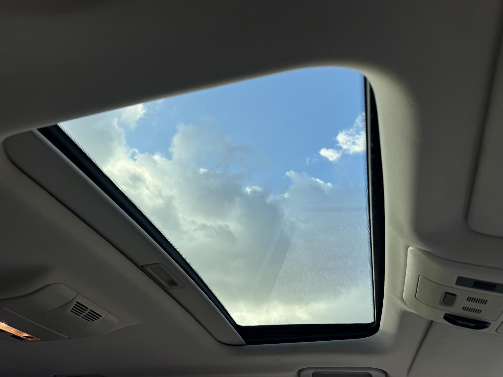 Land Rover Range Rover 3.6 TD V8 Vogue SE SUV 5dr Diesel Auto 4WD Euro 4 (271 ps)