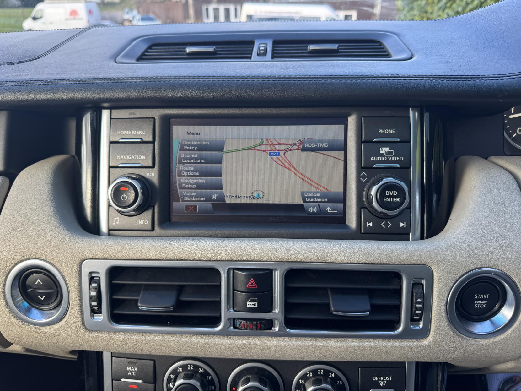 Land Rover Range Rover 3.6 TD V8 Vogue SE SUV 5dr Diesel Auto 4WD Euro 4 (271 ps)