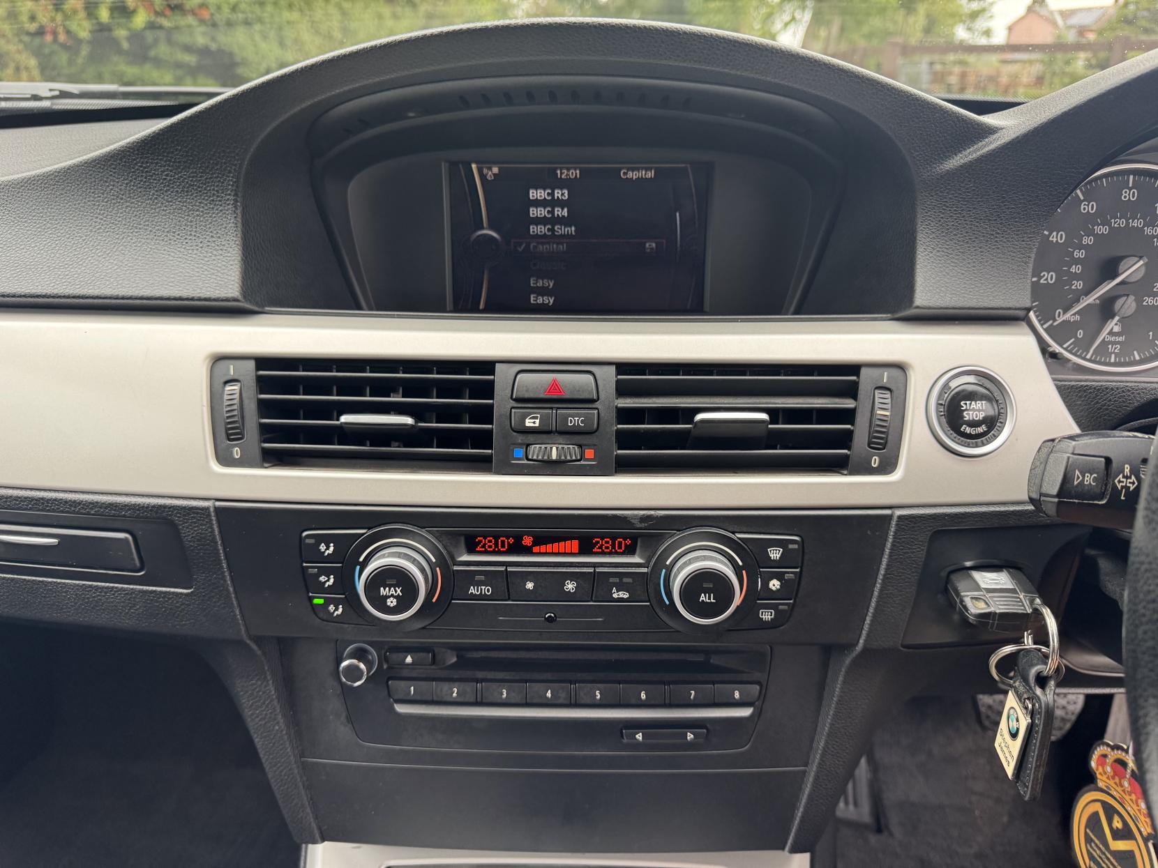 BMW 3 Series 2.0 318d SE Business Edition Touring 5dr Diesel Steptronic Euro 5 (143 ps)