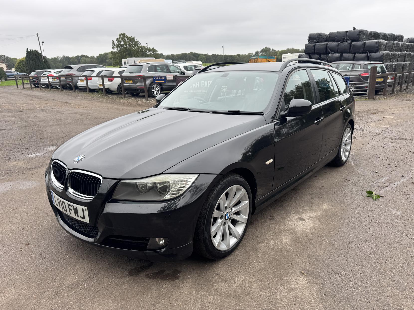 BMW 3 Series 2.0 318d SE Business Edition Touring 5dr Diesel Steptronic Euro 5 (143 ps)
