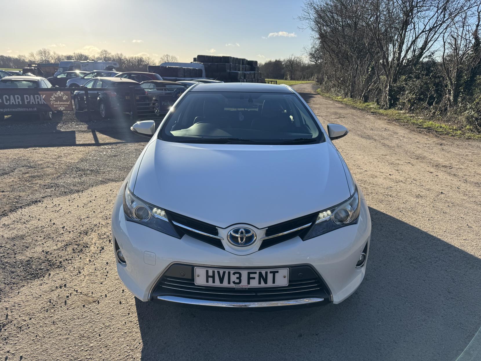 Toyota Auris 1.8 VVT-h Excel Hatchback 5dr Petrol Hybrid CVT Euro 5 (s/s) (136 ps)