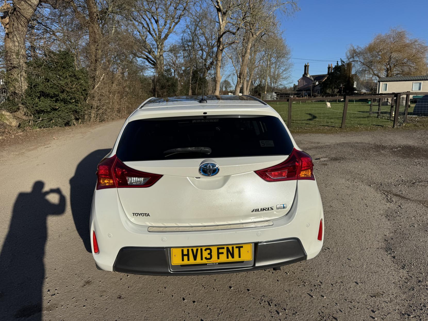 Toyota Auris 1.8 VVT-h Excel Hatchback 5dr Petrol Hybrid CVT Euro 5 (s/s) (136 ps)