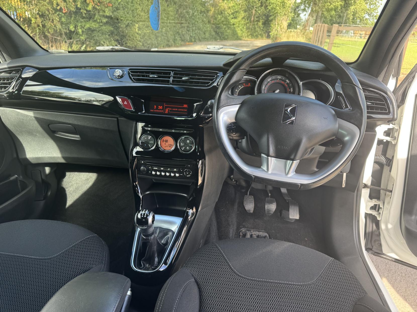 Citroen DS3 1.6 e-HDi Airdream DStyle Plus Hatchback 3dr Diesel Manual Euro 5 (s/s) (90 ps)