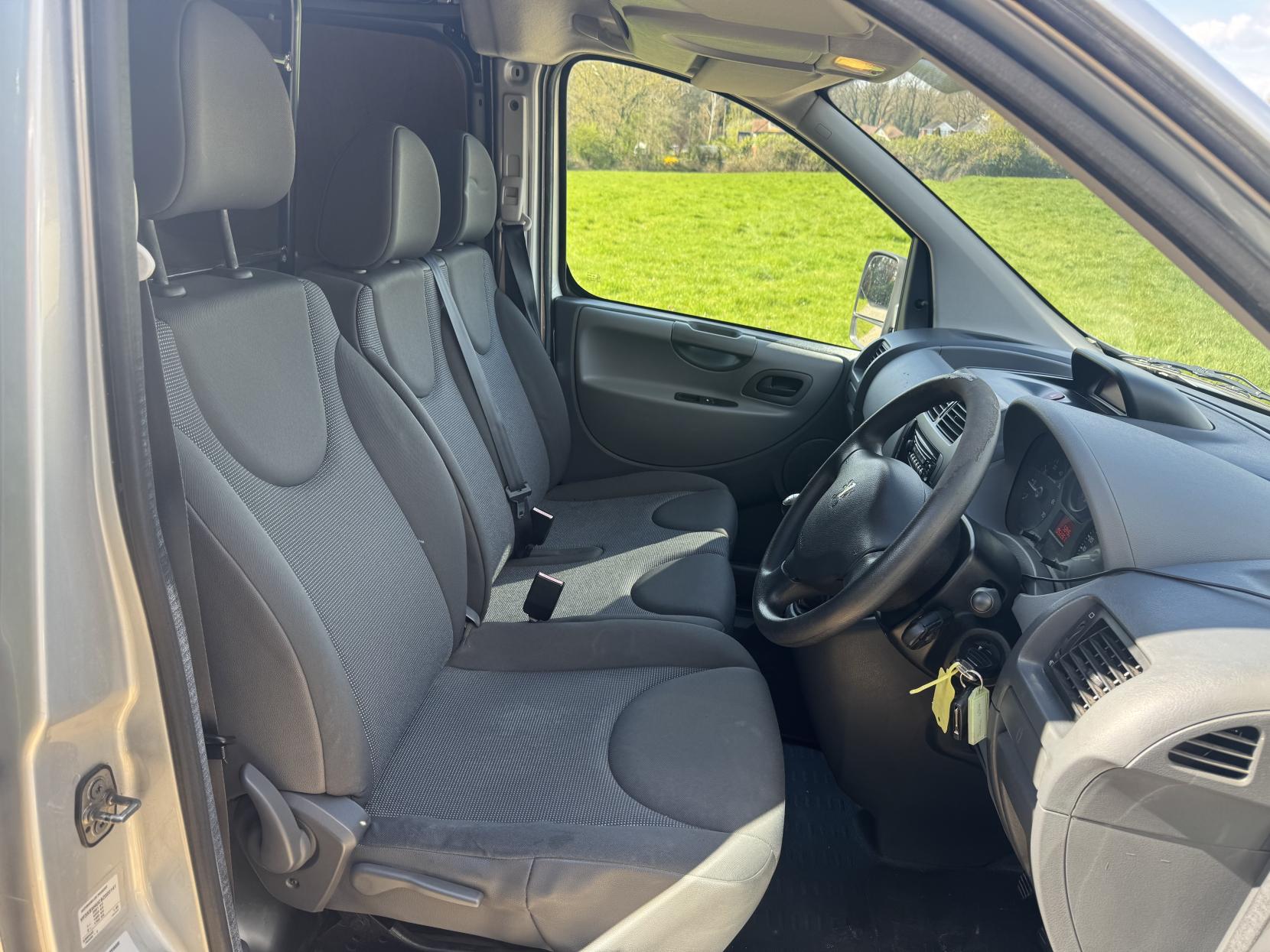 Peugeot Expert 1.6 HDi Panel Van 4dr Diesel Manual L1 H1 (191 g/km, 90 bhp)