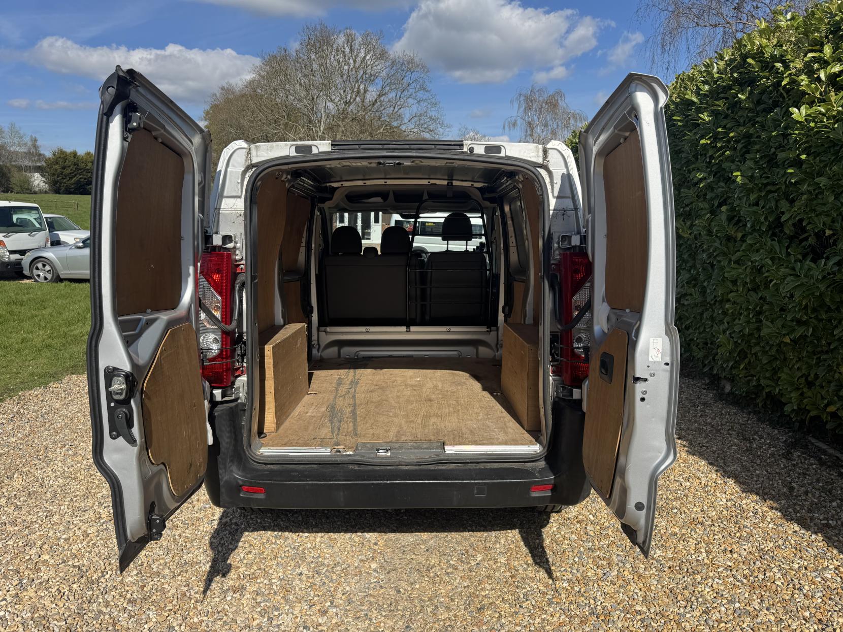 Peugeot Expert 1.6 HDi Panel Van 4dr Diesel Manual L1 H1 (191 g/km, 90 bhp)