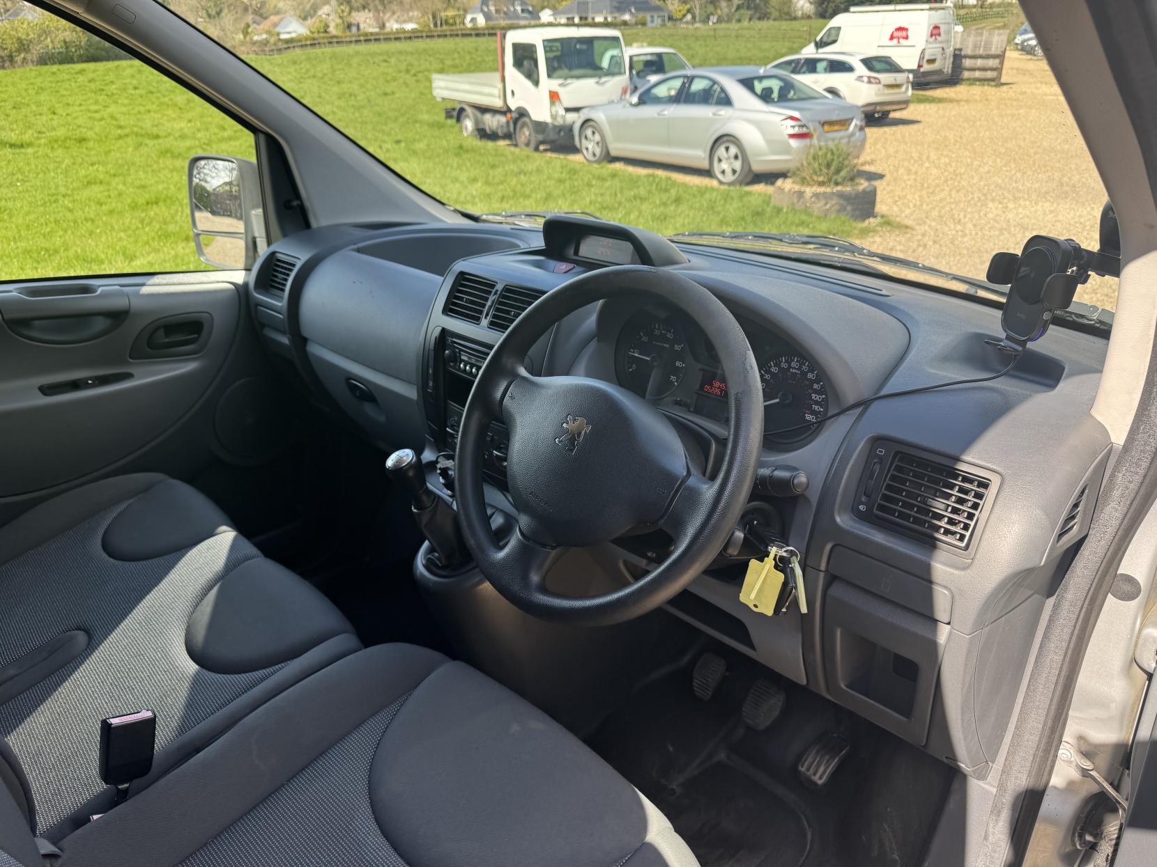 Peugeot Expert 1.6 HDi Panel Van 4dr Diesel Manual L1 H1 (191 g/km, 90 bhp)