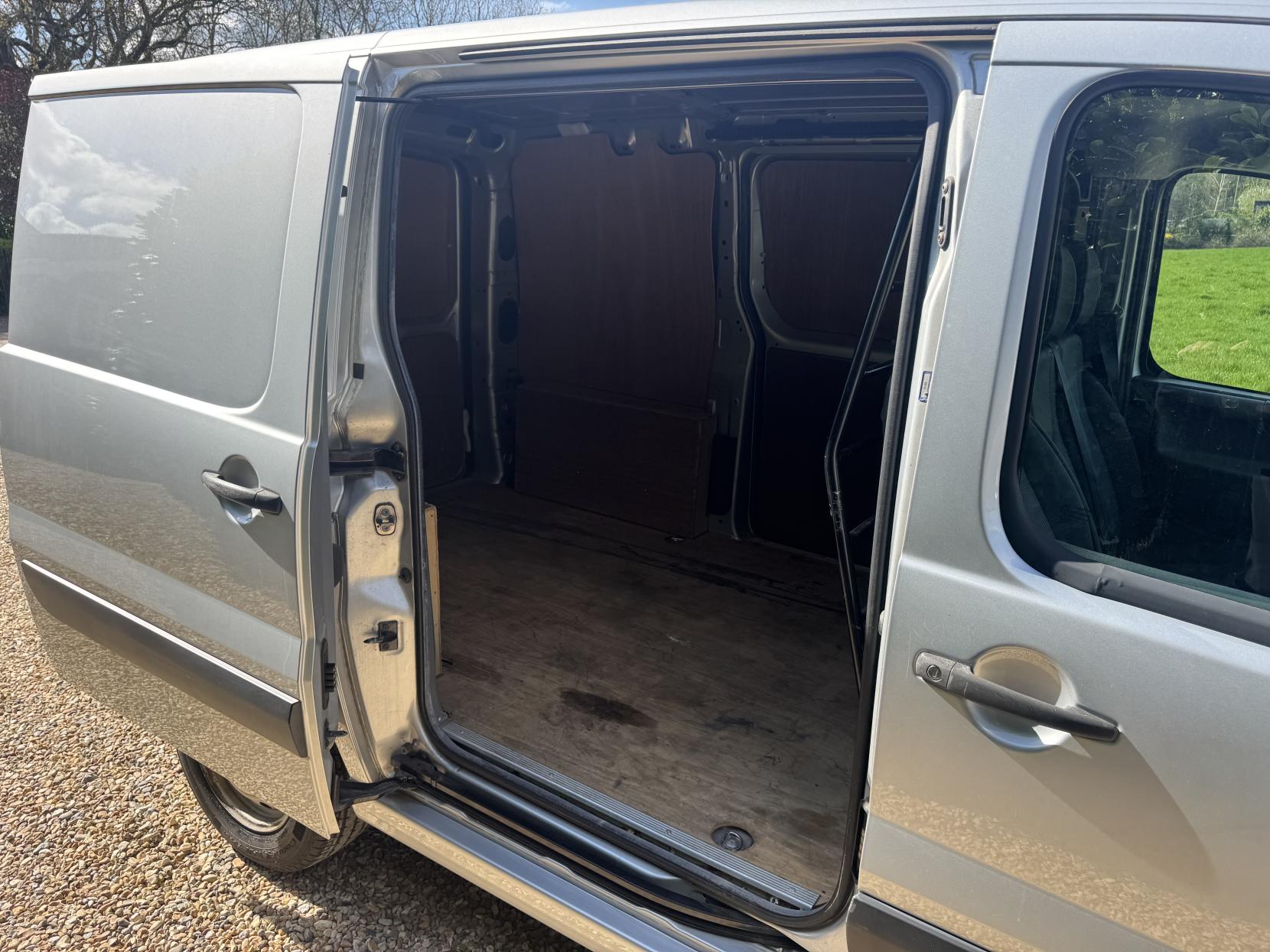 Peugeot Expert 1.6 HDi Panel Van 4dr Diesel Manual L1 H1 (191 g/km, 90 bhp)