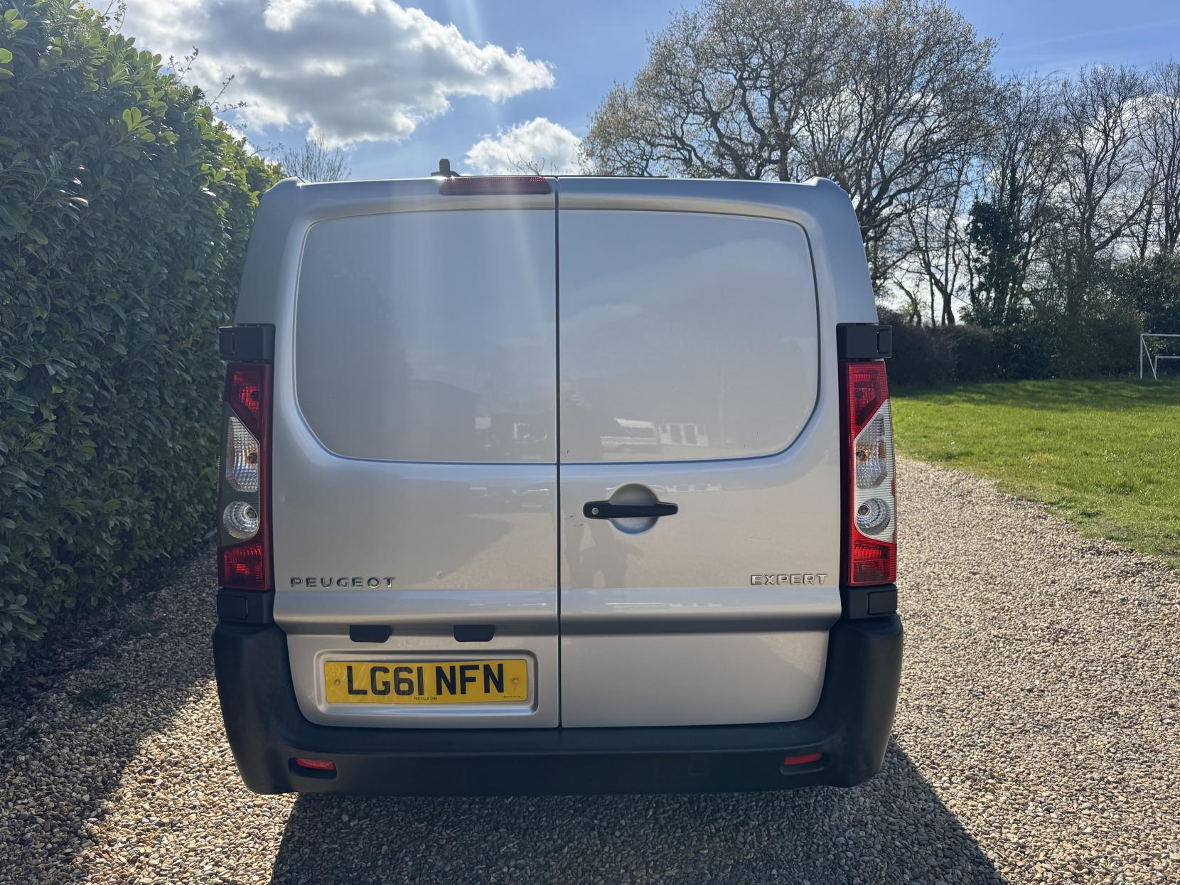 Peugeot Expert 1.6 HDi Panel Van 4dr Diesel Manual L1 H1 (191 g/km, 90 bhp)