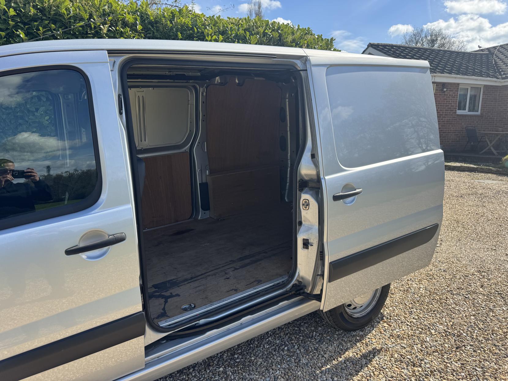 Peugeot Expert 1.6 HDi Panel Van 4dr Diesel Manual L1 H1 (191 g/km, 90 bhp)