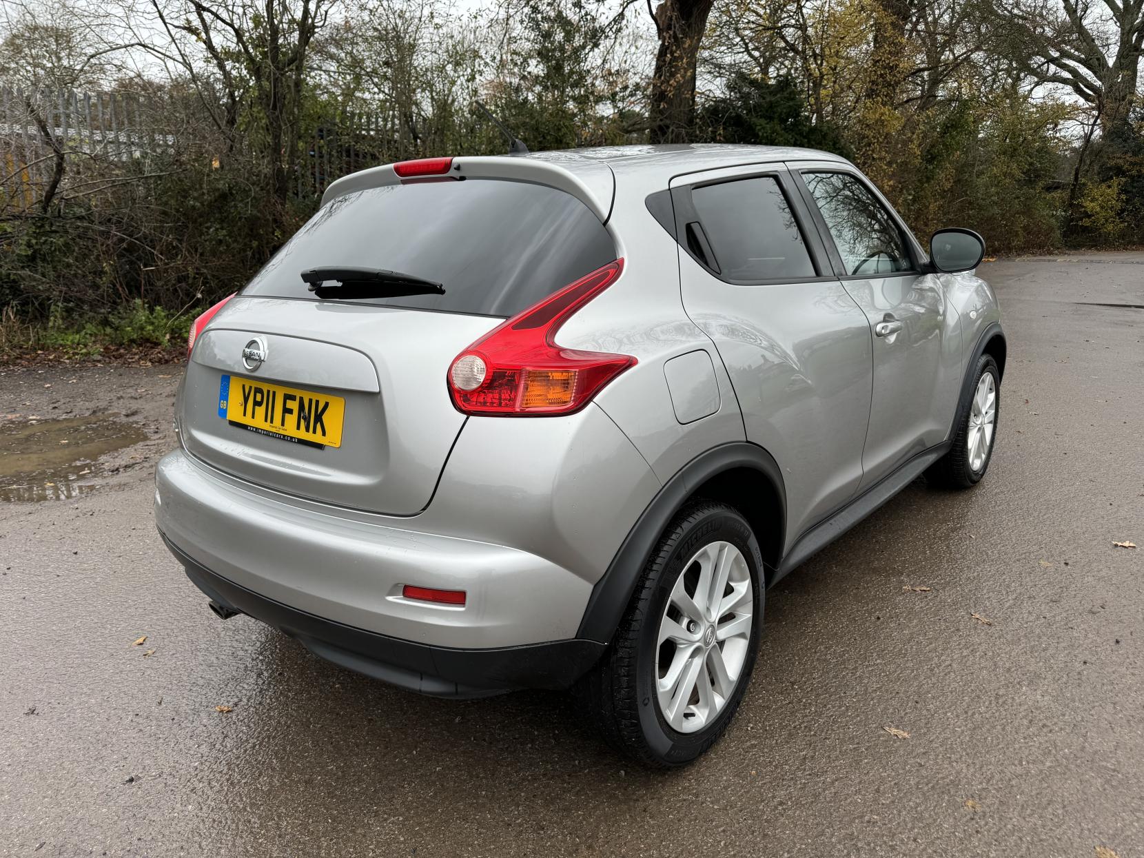 Nissan Juke 1.6 Acenta SUV 5dr Petrol Manual Euro 5 (117 ps)