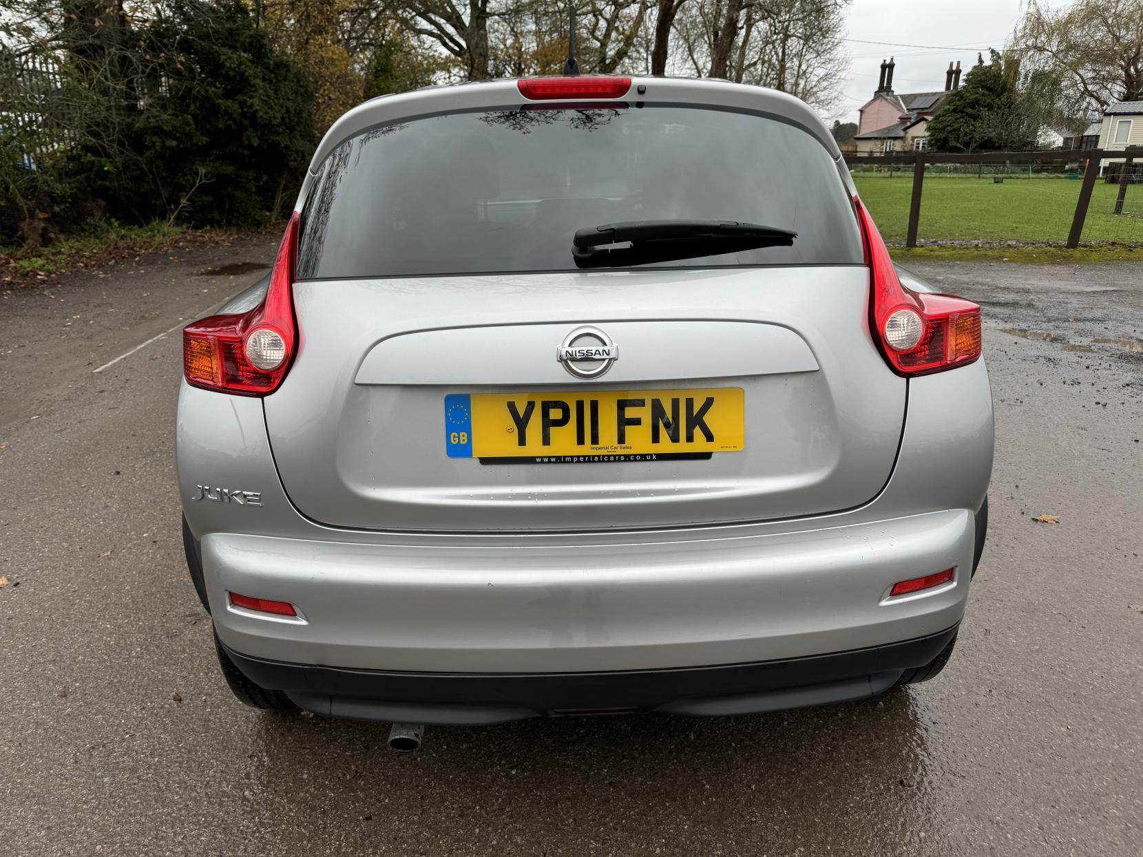 Nissan Juke 1.6 Acenta SUV 5dr Petrol Manual Euro 5 (117 ps)