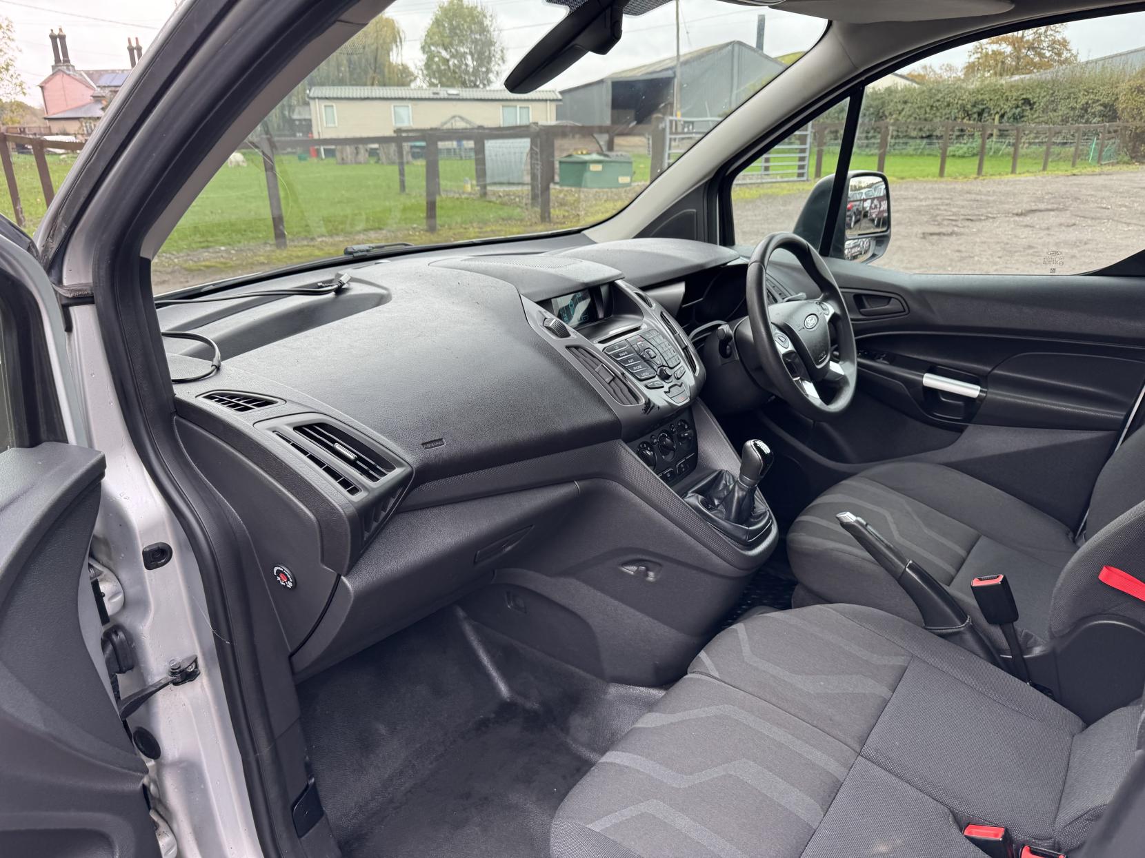 Ford Transit Connect 1.6 TDCi 210 Trend Panel Van 5dr Diesel Manual L2 H1 (128 g/km, 94 bhp)