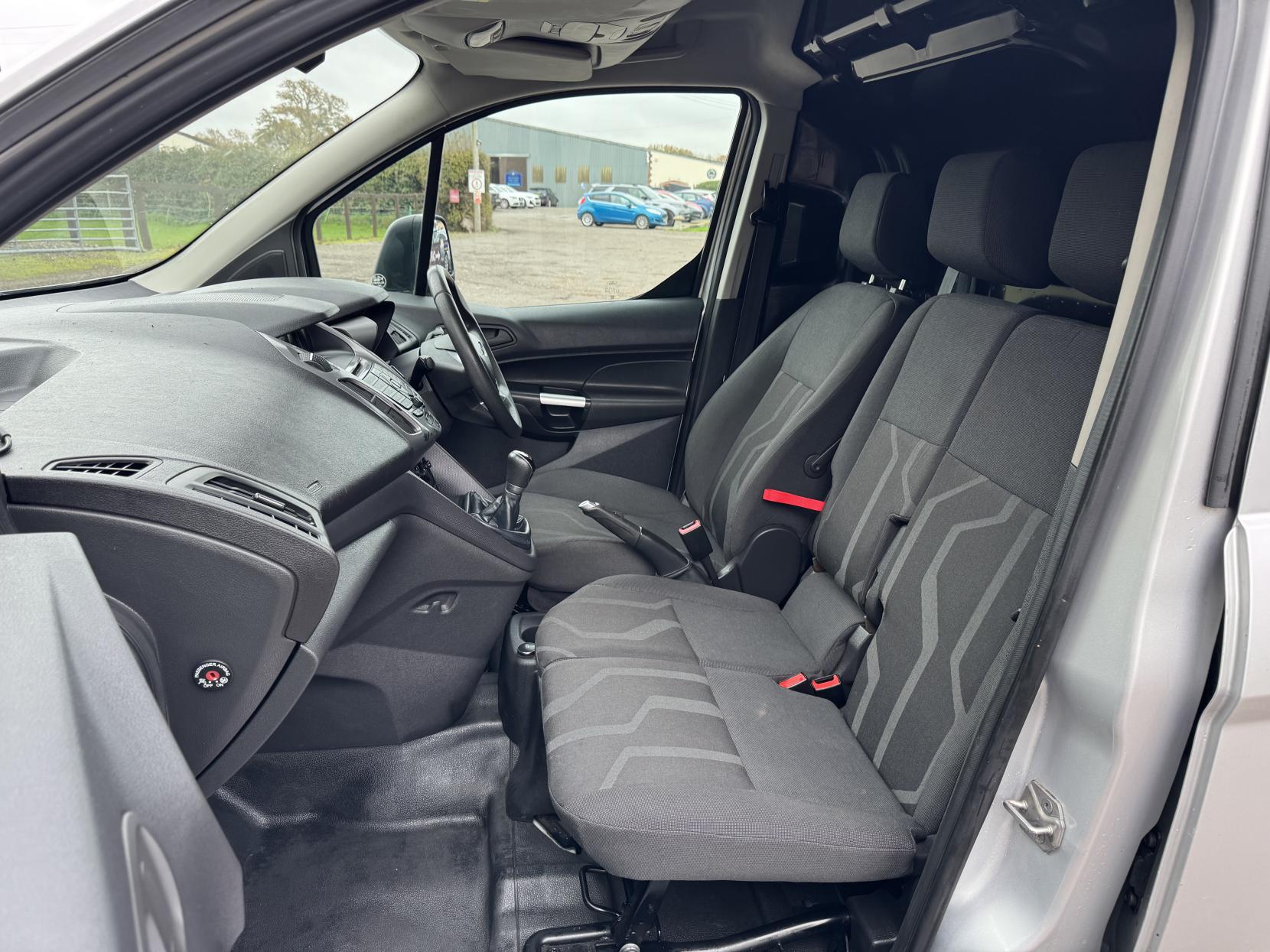 Ford Transit Connect 1.6 TDCi 210 Trend Panel Van 5dr Diesel Manual L2 H1 (128 g/km, 94 bhp)